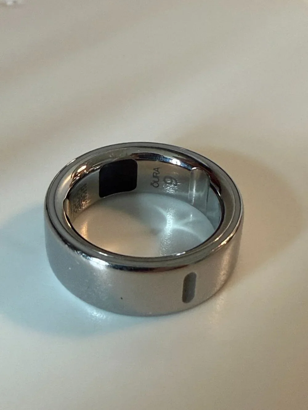Oura Ring Gen 4 - Size 9 - Silver